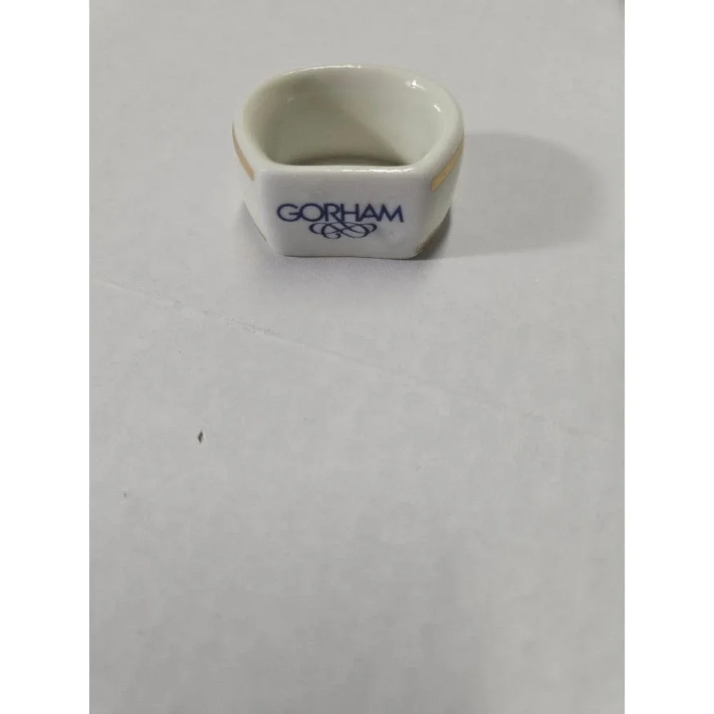 Gorham Set of 4 Porcelin Napkin Rings Gold Trim‎ White Vintage